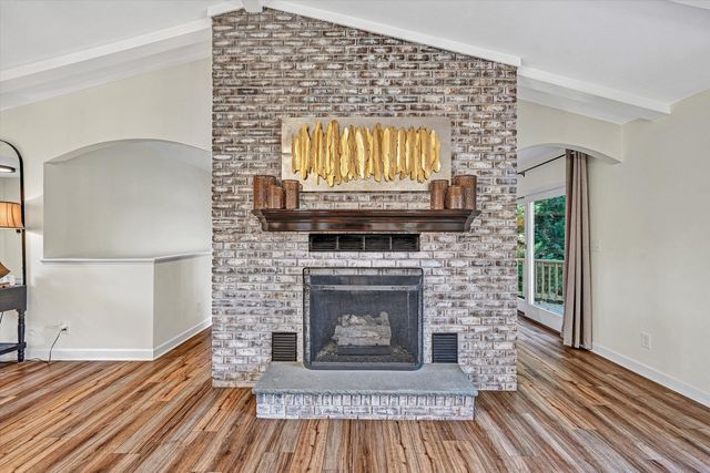 6347 Scruggs RD, Moneta, VA 24121