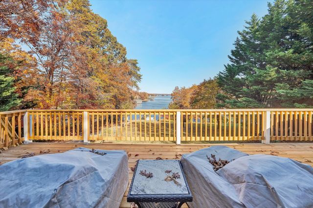 6347 Scruggs RD, Moneta, VA 24121