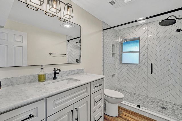 6347 Scruggs RD, Moneta, VA 24121