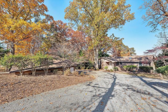 6347 Scruggs RD, Moneta, VA 24121