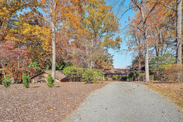 6347 Scruggs RD, Moneta, VA 24121