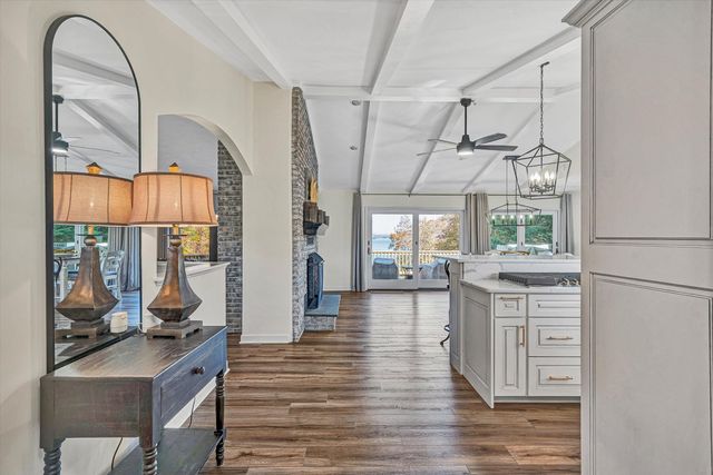 6347 Scruggs RD, Moneta, VA 24121