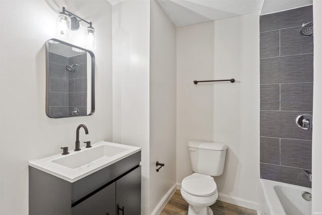 63 E McKeever Street, Andrews, IN 46702