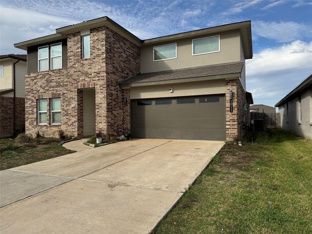 1011 Emerald Castle Drive, Rosharon, TX 77583