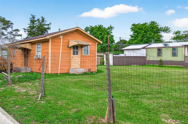 1113 4th Street, Rosenberg, TX 77471