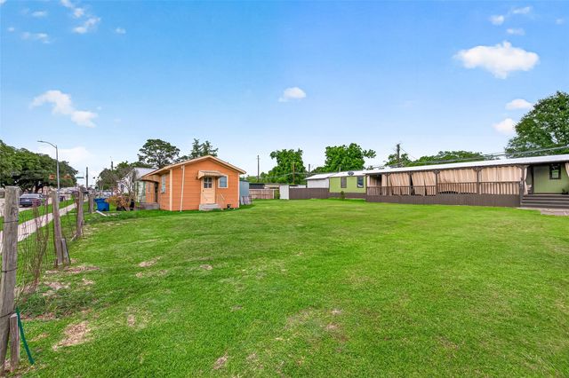 1113 4th Street, Rosenberg, TX 77471