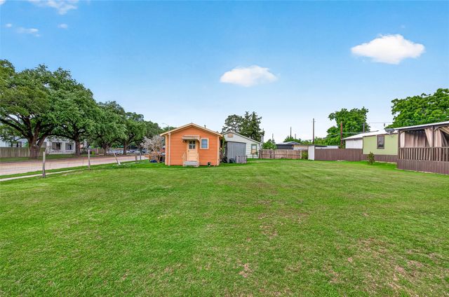 1113 4th Street, Rosenberg, TX 77471