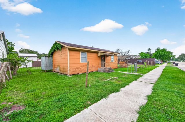 1113 4th Street, Rosenberg, TX 77471