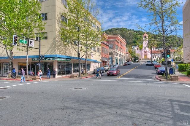 251 W End Ave, San Rafael, CA 94901