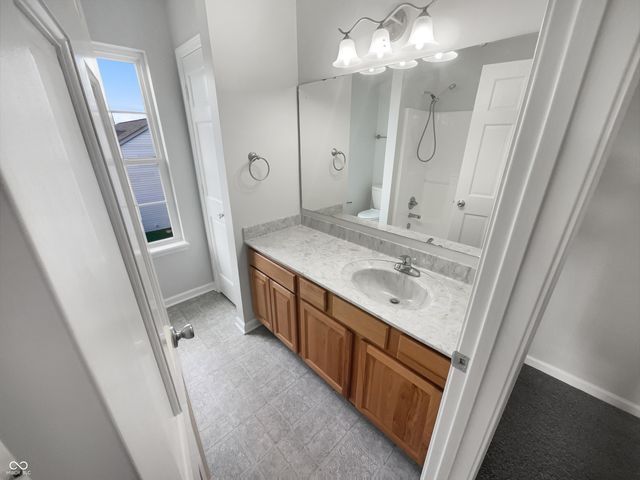 8358 Balmoral Drive, Avon, IN 46123