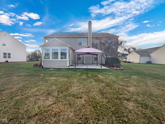 8358 Balmoral Drive, Avon, IN 46123