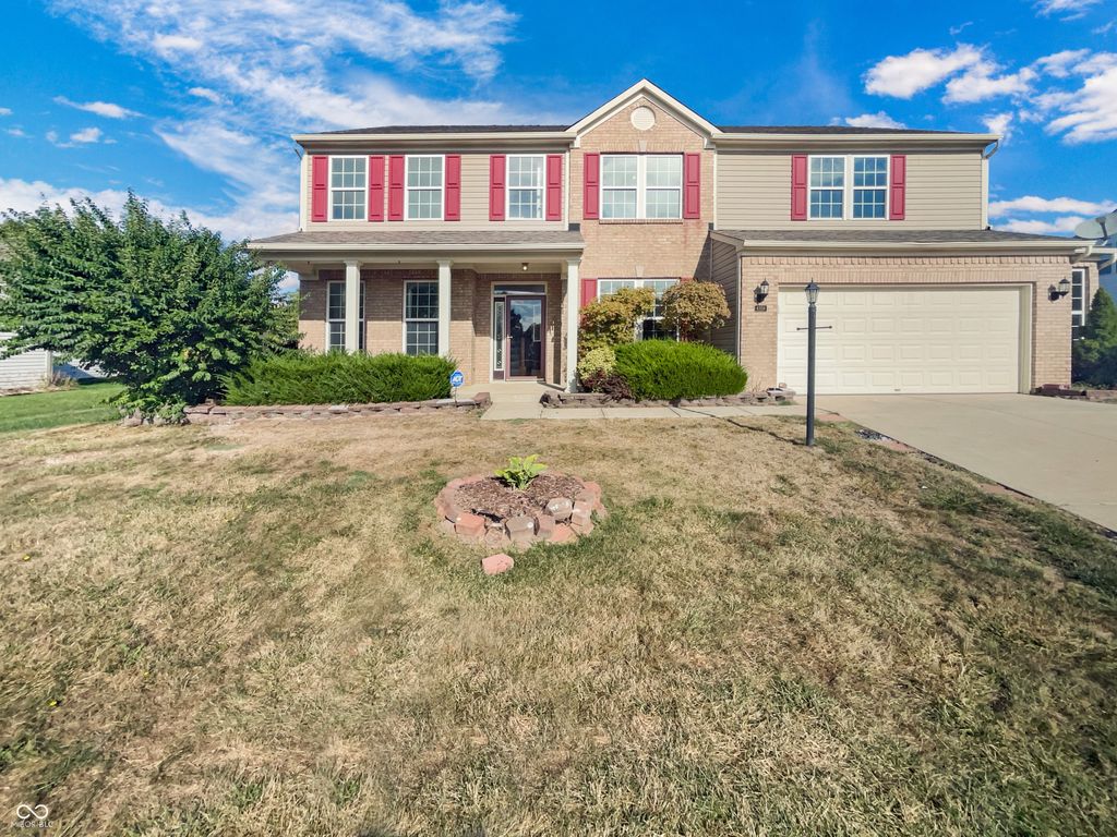 8358 Balmoral Drive, Avon, IN 46123