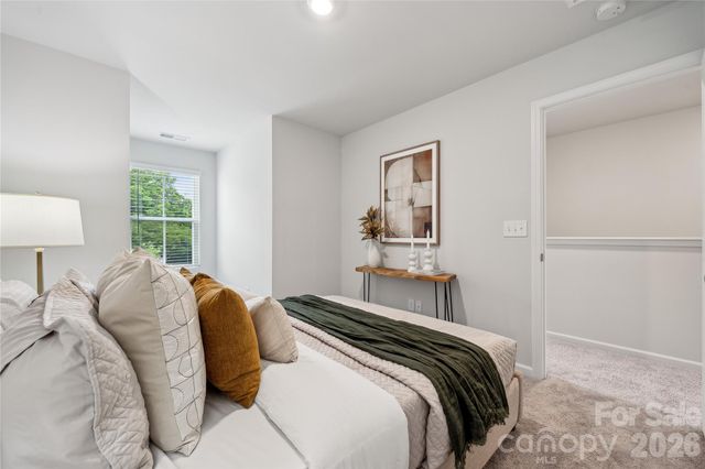 5609 Retledge Street 33, Charlotte, NC 28269