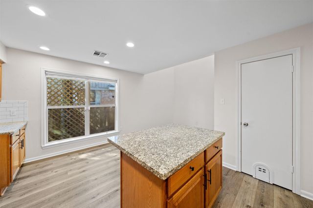 5711 Lorinowoods Drive, Houston, TX 77066