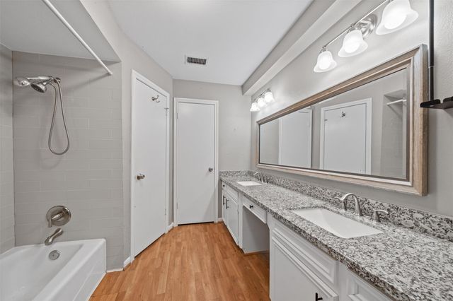 5711 Lorinowoods Drive, Houston, TX 77066