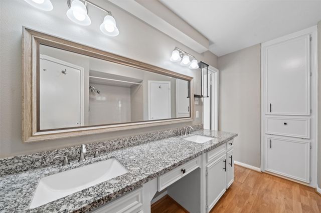 5711 Lorinowoods Drive, Houston, TX 77066