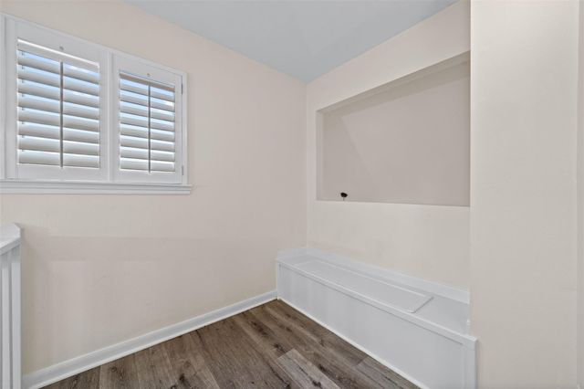 5711 Lorinowoods Drive, Houston, TX 77066