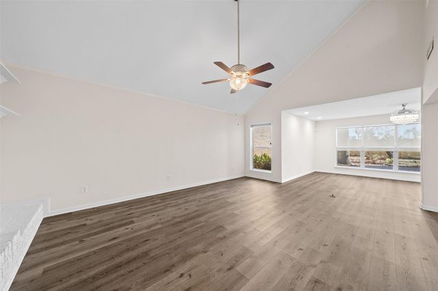 5711 Lorinowoods Drive, Houston, TX 77066