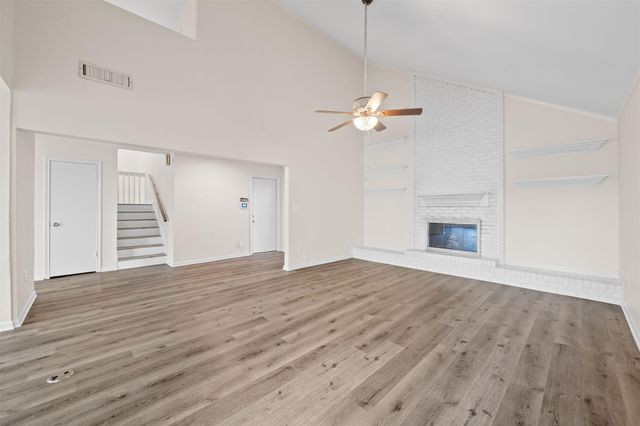 5711 Lorinowoods Drive, Houston, TX 77066