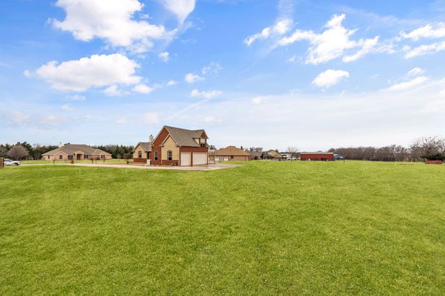 341 Pecan Court, Nevada, TX 75173