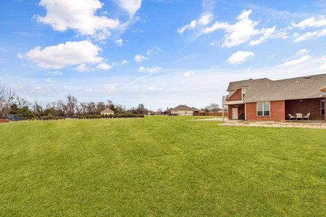 341 Pecan Court, Nevada, TX 75173