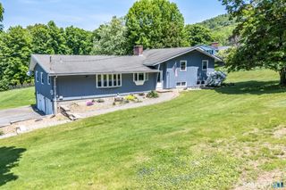 19 Sky Ridge Drive, Somers, CT 06071