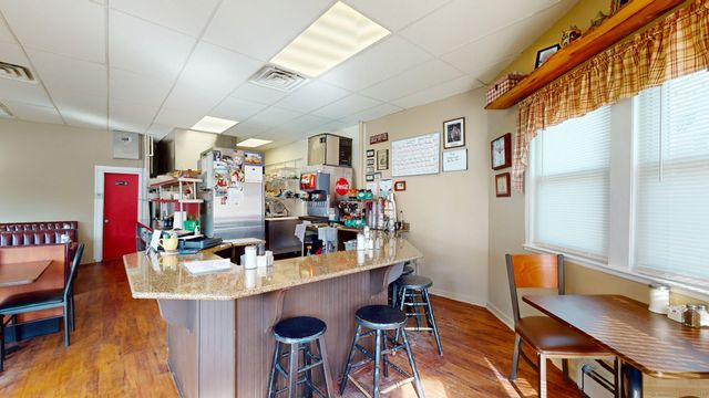 163-165 Main Street, Deep River, CT 06417