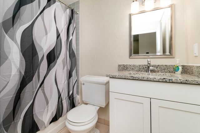 133 Commander Shea Blvd 204, Quincy, MA 02171