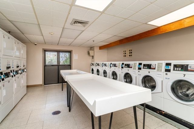 133 Commander Shea Blvd 204, Quincy, MA 02171