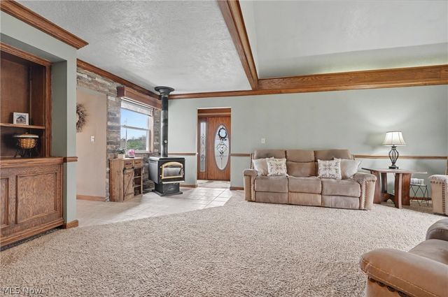 14223 N Palmyra Road, North Jackson, OH 44451