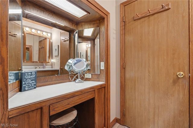 14223 N Palmyra Road, North Jackson, OH 44451