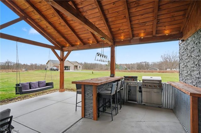 14223 N Palmyra Road, North Jackson, OH 44451