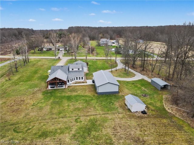 14223 N Palmyra Road, North Jackson, OH 44451