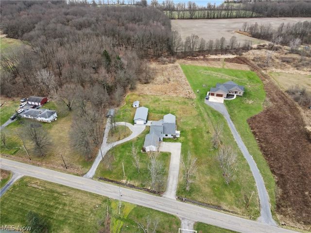 14223 N Palmyra Road, North Jackson, OH 44451