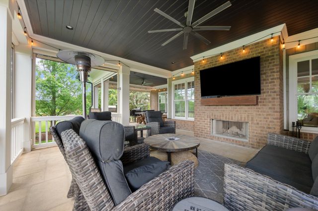5182 Wildings Blvd, College Grove, TN 37046