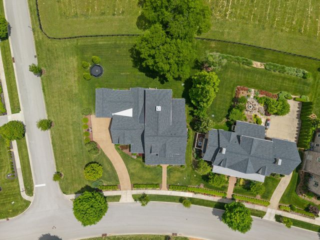 5182 Wildings Blvd, College Grove, TN 37046