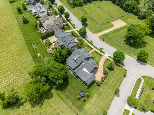 5182 Wildings Blvd, College Grove, TN 37046