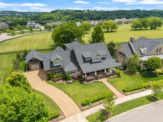 5182 Wildings Blvd, College Grove, TN 37046