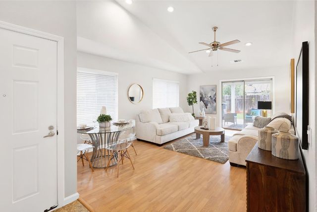 4410 Frontera, Davis, CA 95618