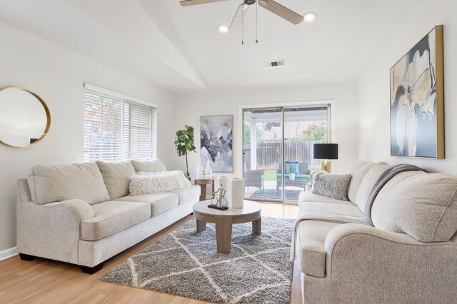 4410 Frontera, Davis, CA 95618