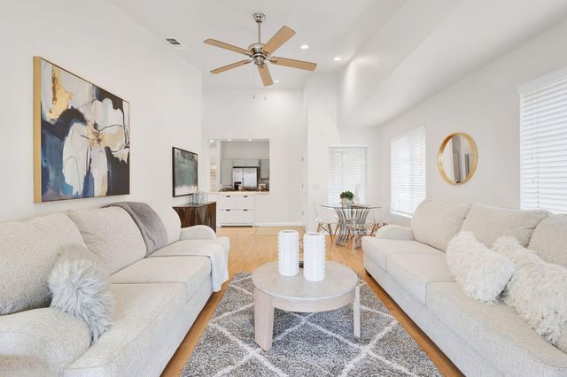 4410 Frontera, Davis, CA 95618