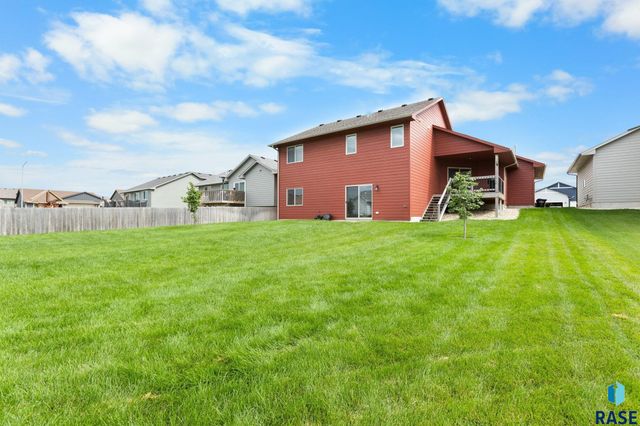 9008 W 23rd St Street, Sioux Falls, SD 57106