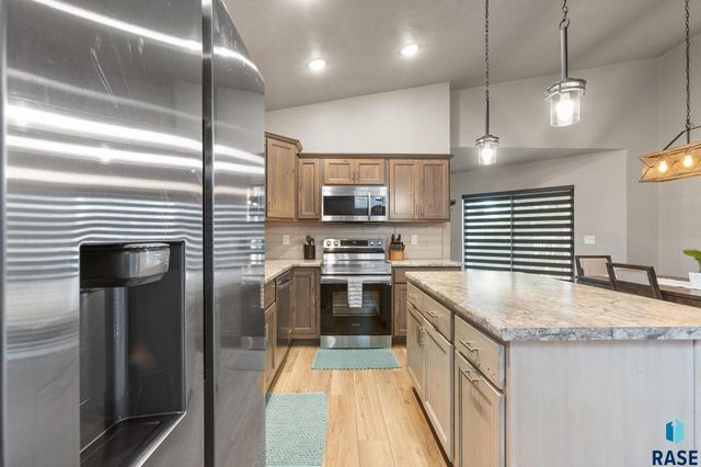 9008 W 23rd St Street, Sioux Falls, SD 57106