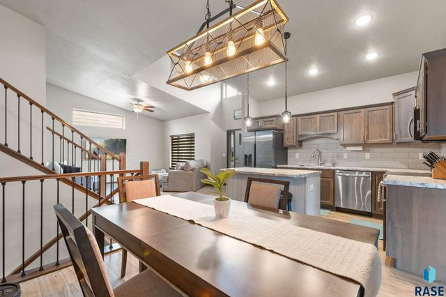 9008 W 23rd St Street, Sioux Falls, SD 57106