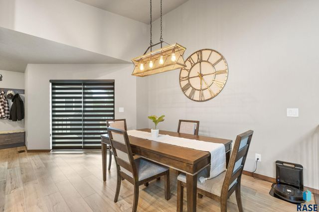 9008 W 23rd St Street, Sioux Falls, SD 57106