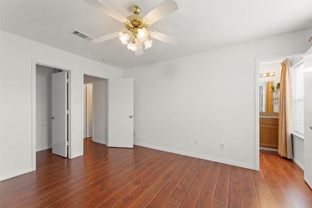 8252 Golf Green Circle, Houston, TX 77036