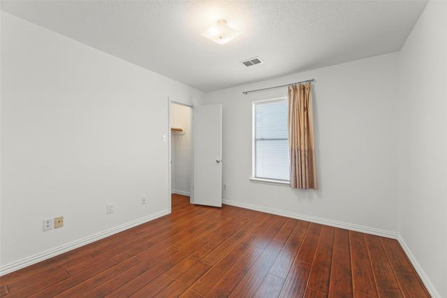 8252 Golf Green Circle, Houston, TX 77036