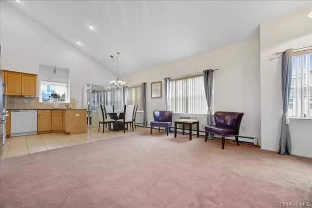 197 Fulton Street 2, Farmingdale, NY 11735