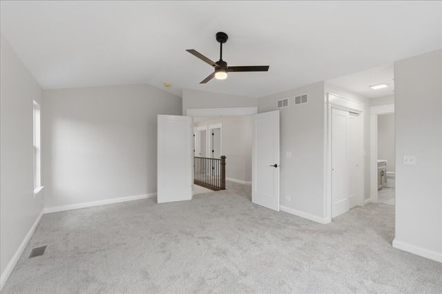 1236 Noble Drive, Port Barrington, IL 60010