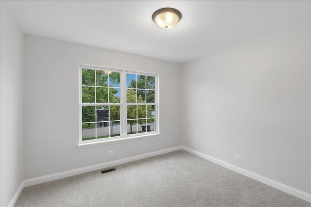 1236 Noble Drive, Port Barrington, IL 60010